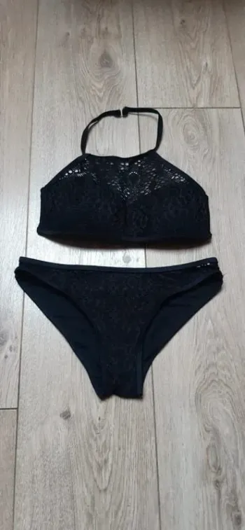 Maillot de bain 2 pces "la halle" 12 ans état neuf