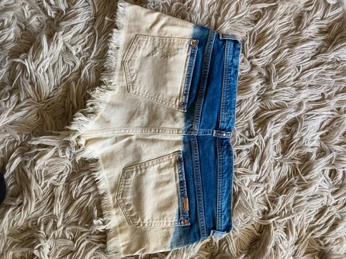 Short en jeans bi-couleurs Zara - photo numéro 2