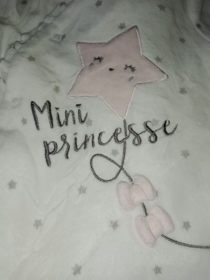 Pyjama 1 mois Gémo - photo numéro 2