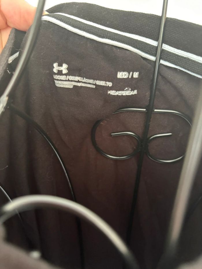 T-shirt Under Armour noir, taille M, coupe Loose - photo numéro 3