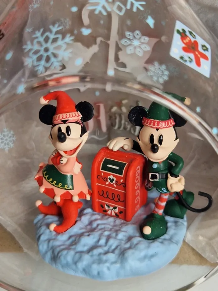 D308 Disney Mickey Mouse and Minnie Mouse Festive Glass Droplet Ornament - photo numéro 2