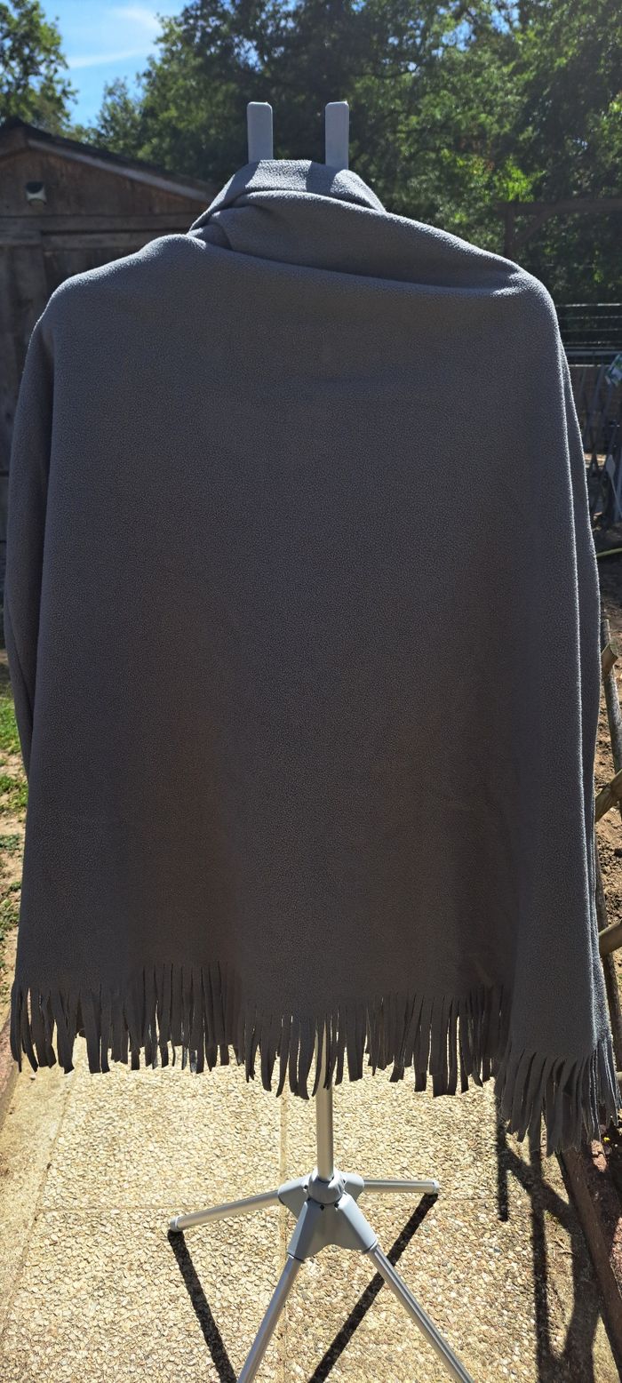 Poncho femme - photo numéro 2