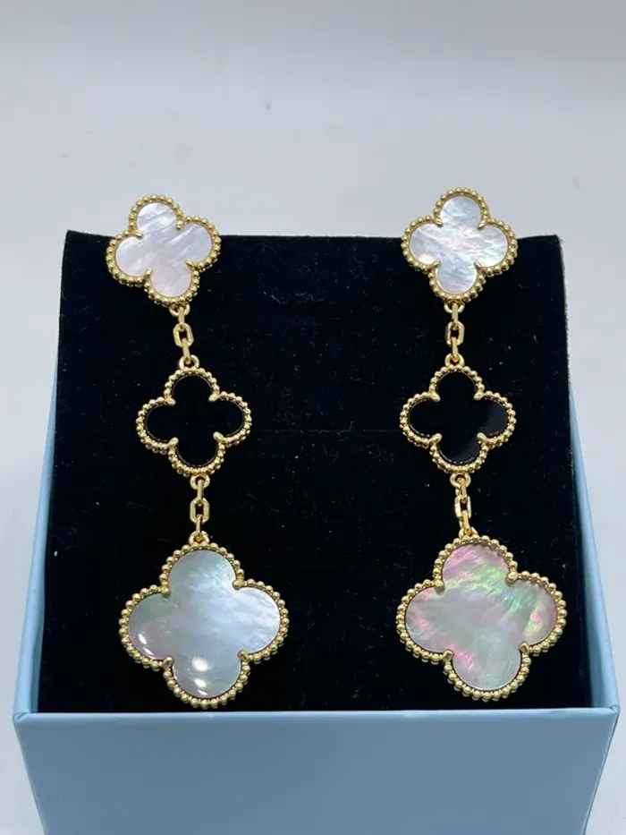 Boucles d’oreilles pendantes trèfles nacré naturelle
