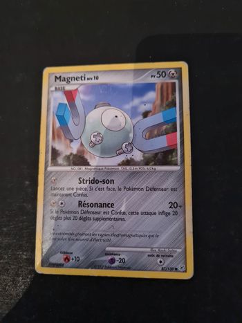 Carte pokémon Magneti 87/130