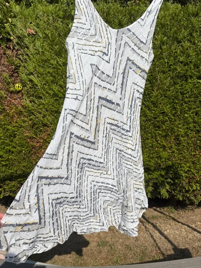 Robe évasée à imprimé – Marque Zamba - photo numéro 2
