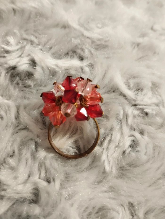 Bague originale ajustable avec perles