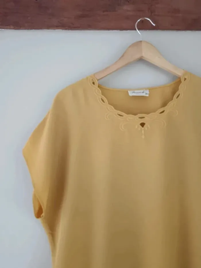 T-shirt jaune moutarde Picwick - photo numéro 4