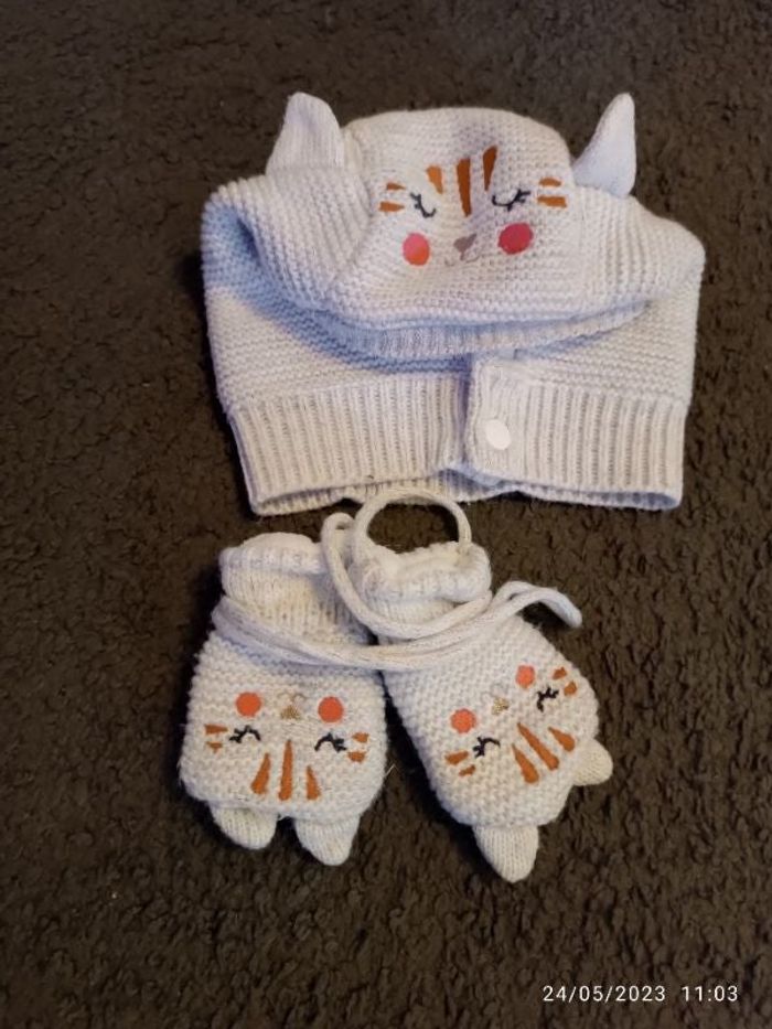 Ensemble gants et bonnet