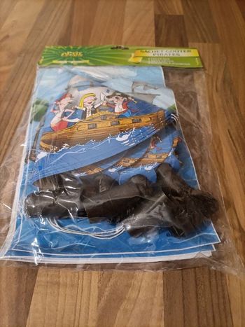 Lot neuf pour fête anniversaire thème pirate