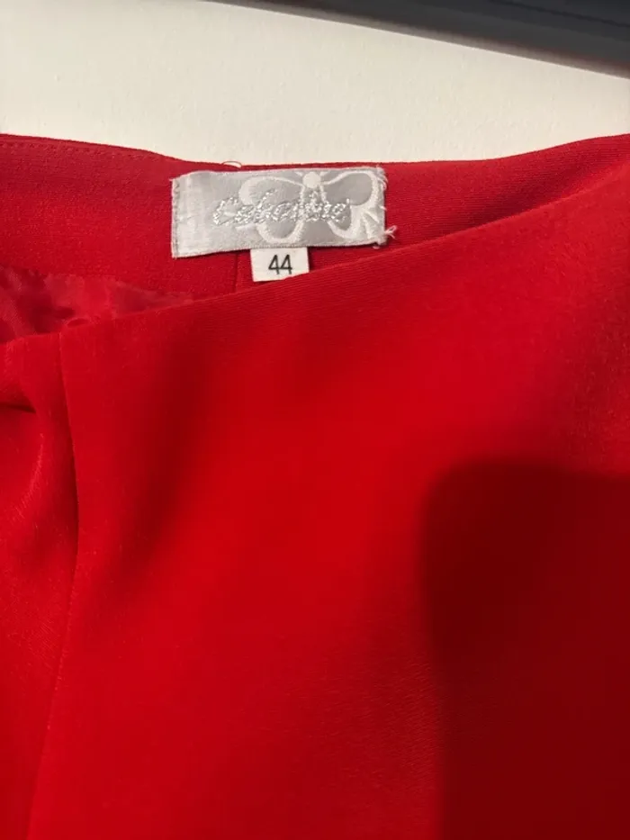 Pantalon rouge fluide taille 44 – coupe droite élégante - photo numéro 3
