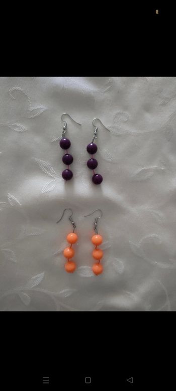 2 paires de boucles d'oreilles