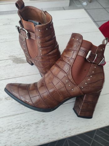 Bottines crocro marron