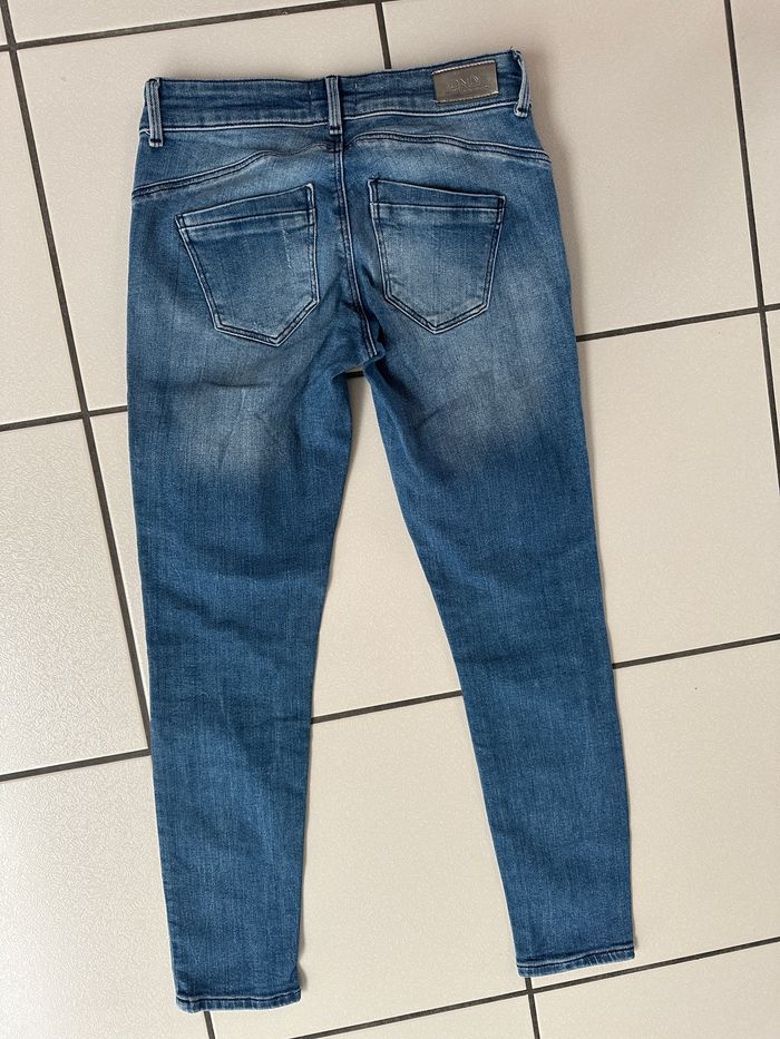 jeans only dylan taille 34 effet usé discret et push up comme NEUF - photo numéro 3