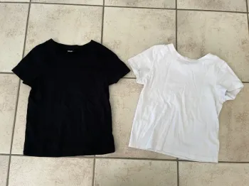 Lot de 2 teeshirts manches courtes unis 6ans