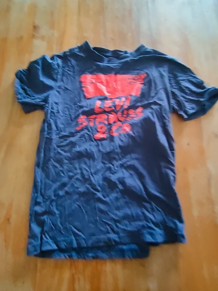 Tee-shirt Levi's taille 14 ans