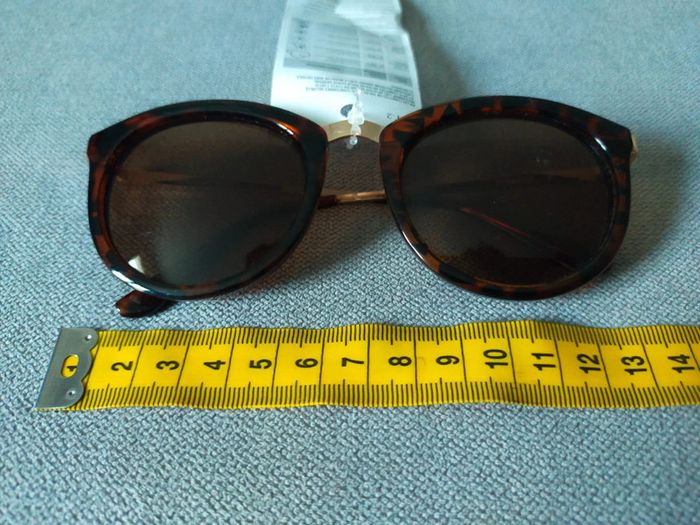Lunettes de soleil écaille & doré – Neuves avec étiquette - photo numéro 4