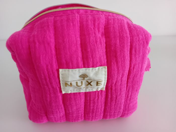 Trousse en tissu Nuxe neuve