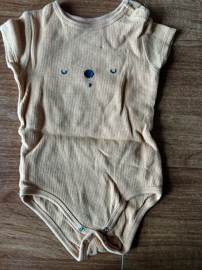 Body bébé - photo numéro 2