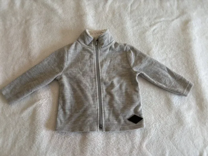 Veste zippée doublée polaire grise garçon/fille – Kiabi 2 ans - photo numéro 2