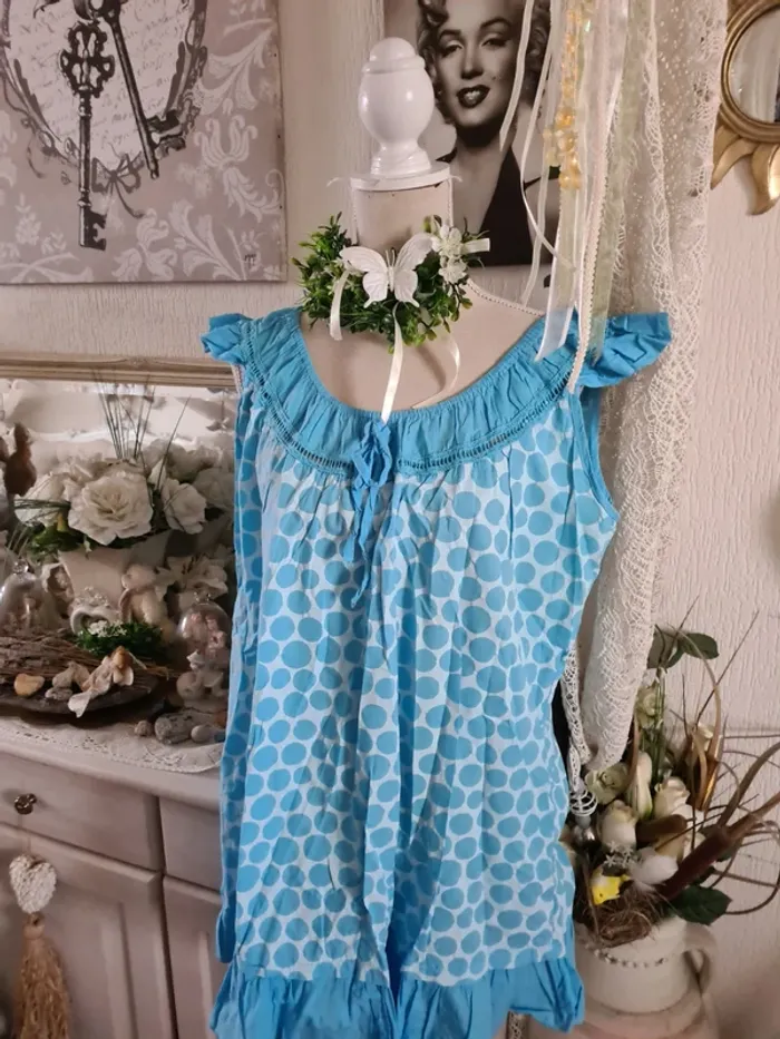 Tunique ou robe courte longue bleu ciel Taille XL