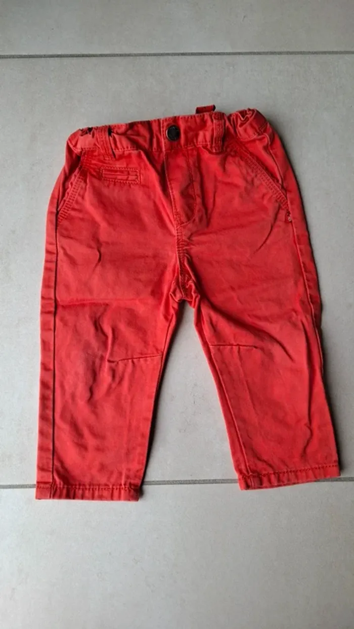 Lot 2 jeans 12 mois - photo numéro 2