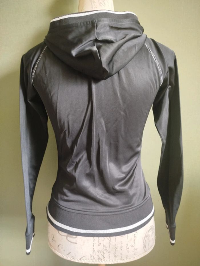 Veste de sport - photo numéro 2
