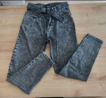 Jean large avec ceinture en jean " Kiabi "