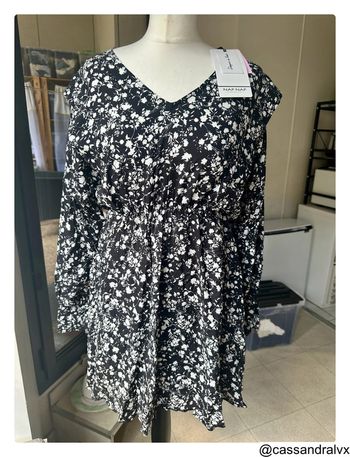 Robe fleurie noire et blanche Coline Naf Naf