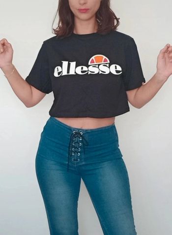Top crop noir loose sport Ellesse neuf taille 38