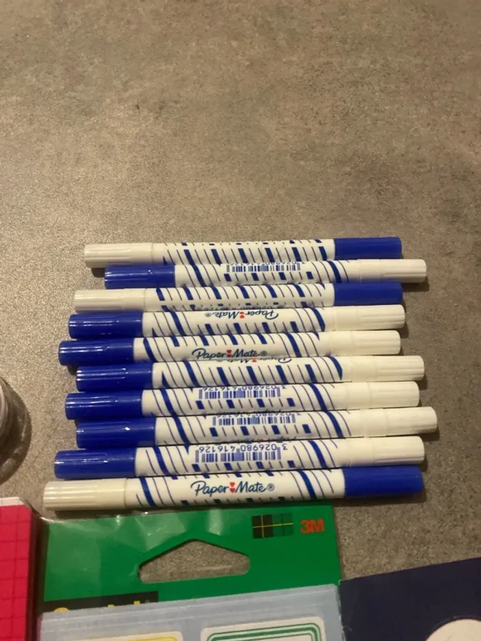 Lot de fournitures scolaires - photo numéro 6