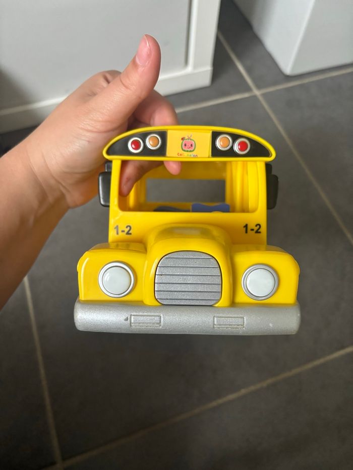 Bus scolaire musical CoComelon - photo numéro 2