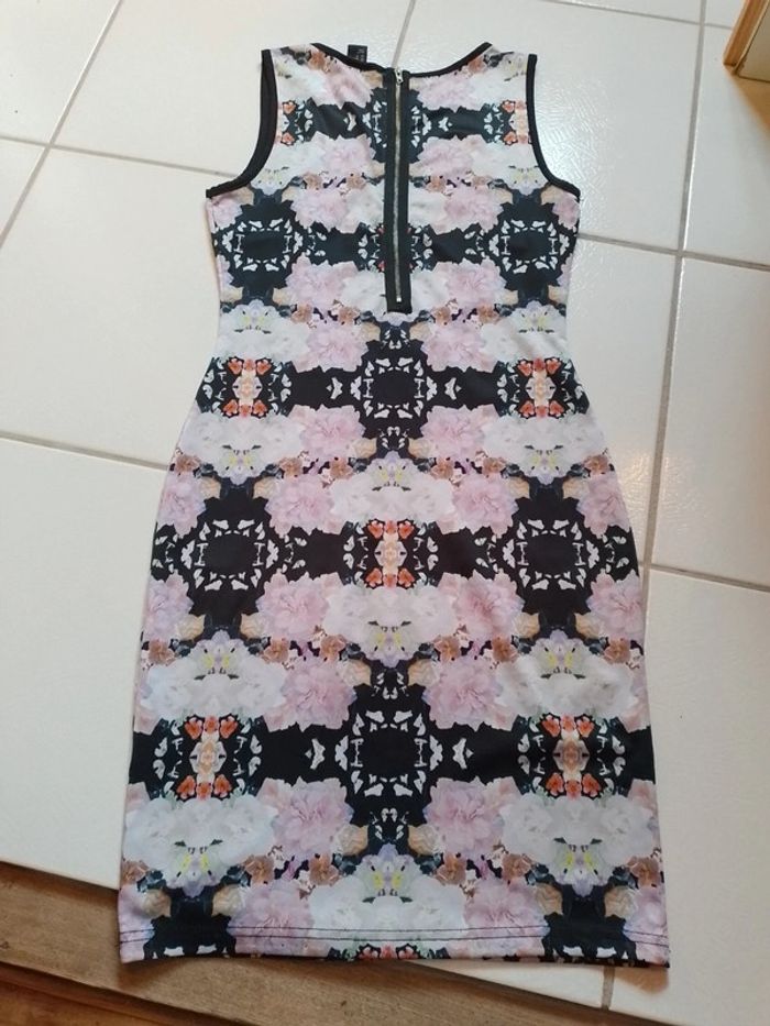 Robe femme motif fleurs H&M - photo numéro 10