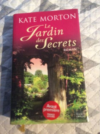 # le jardin des secrets Kate Morton