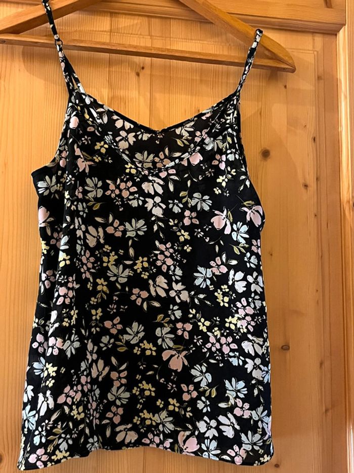 Débardeur fleurs taille 38 - photo numéro 2
