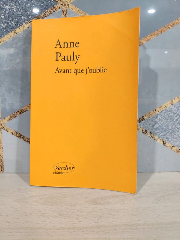 Livre grand format Avant que j'oublie Anne Pauly