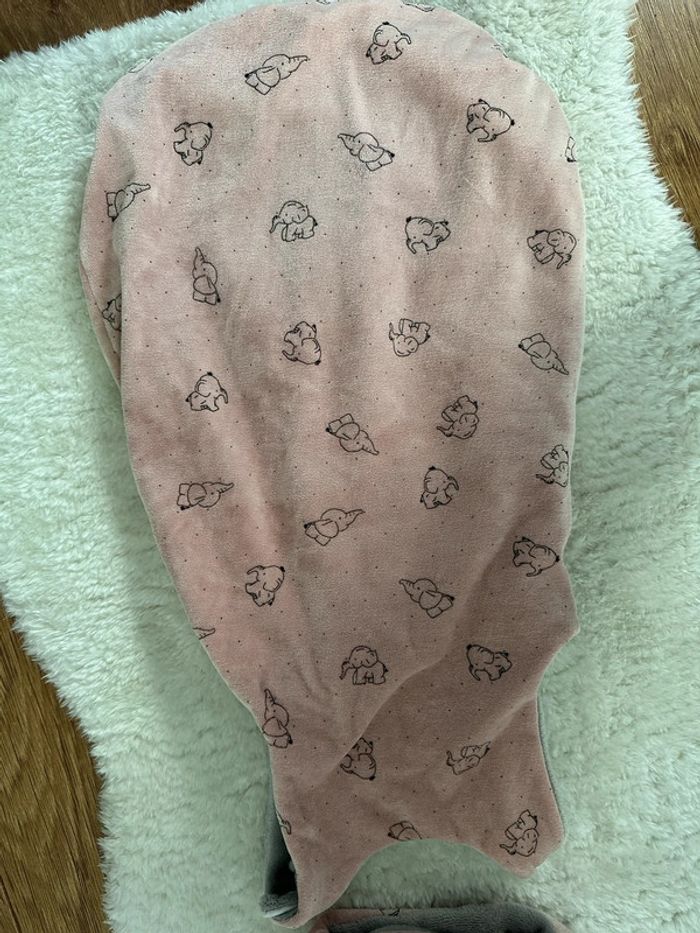 Gigoteuse avec petit bonnet, fait magnifique : naissance à 3 mois - photo numéro 4