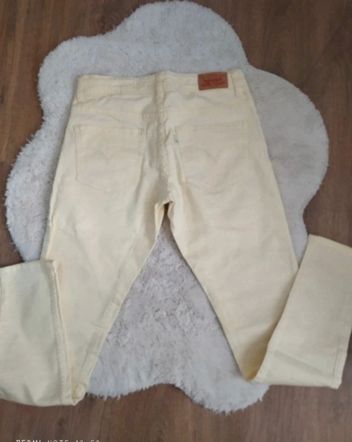 Jean Levi's jaune pâle taille 14 ans - photo numéro 3