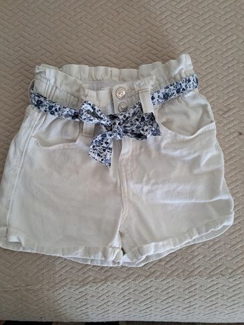 Short avec ceinture