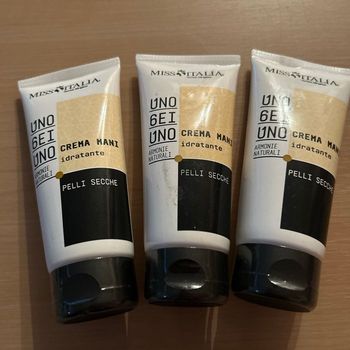 Lot de 3 crème de main neuve