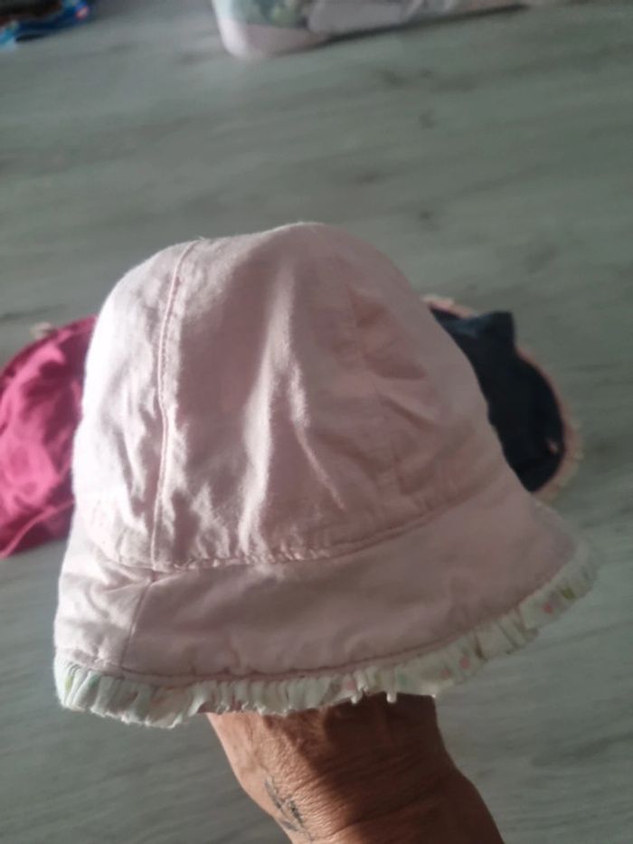 Lot 3 chapeaux - photo numéro 5