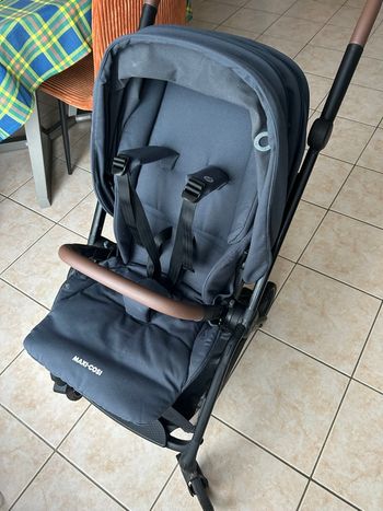 Poussette maxi cosy et ses accessoires