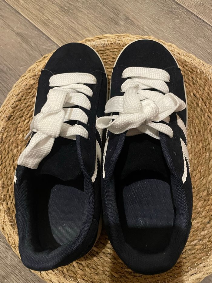 Chaussures neuves - photo numéro 2