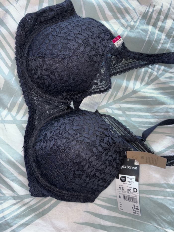 Soutien gorge noir en dentelle - photo numéro 2