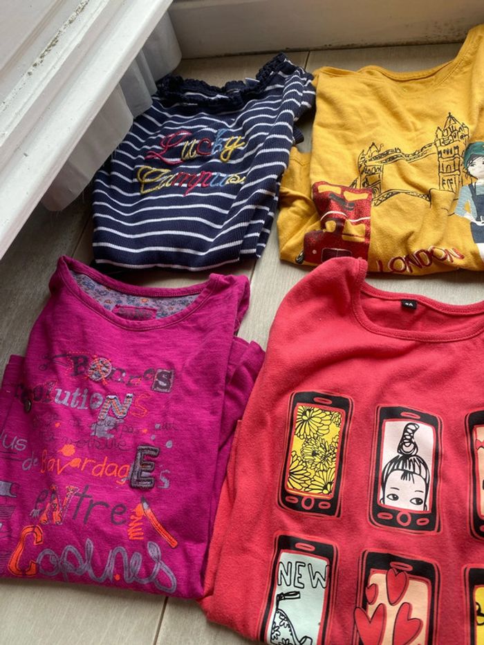 Lot de sept. T-shirts manches longues taille huit ans. - photo numéro 4