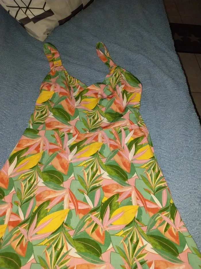 Robe dos nu 38 - photo numéro 3