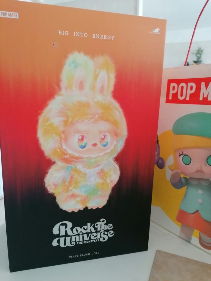 Labubu Big into Energy Rock the Universe