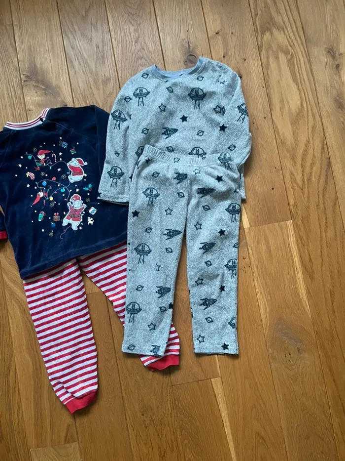 Lot 3 pyjamas hiver 3 ans - photo numéro 3