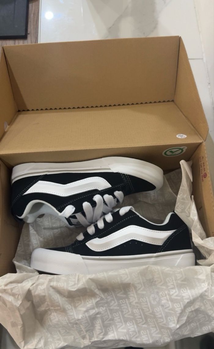 Vans Knu Skool Cuir Noir & Blanche - Taille 36.5 - - photo numéro 4