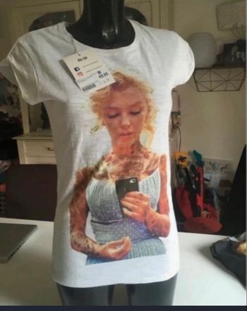 T-shirt manches courtes NEUF avec étiquette pour femme taille M couleur blanc Marilyn MONROE