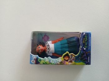 Mini Brands - Disney - Encanto - Mirabel (J25)